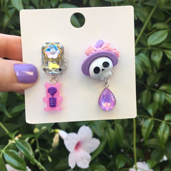 Clear Emerald,Pink Opal AB Crystal+ Skeleton Gummy Bear Halloween Drop Earrings - Picture 1 of 7